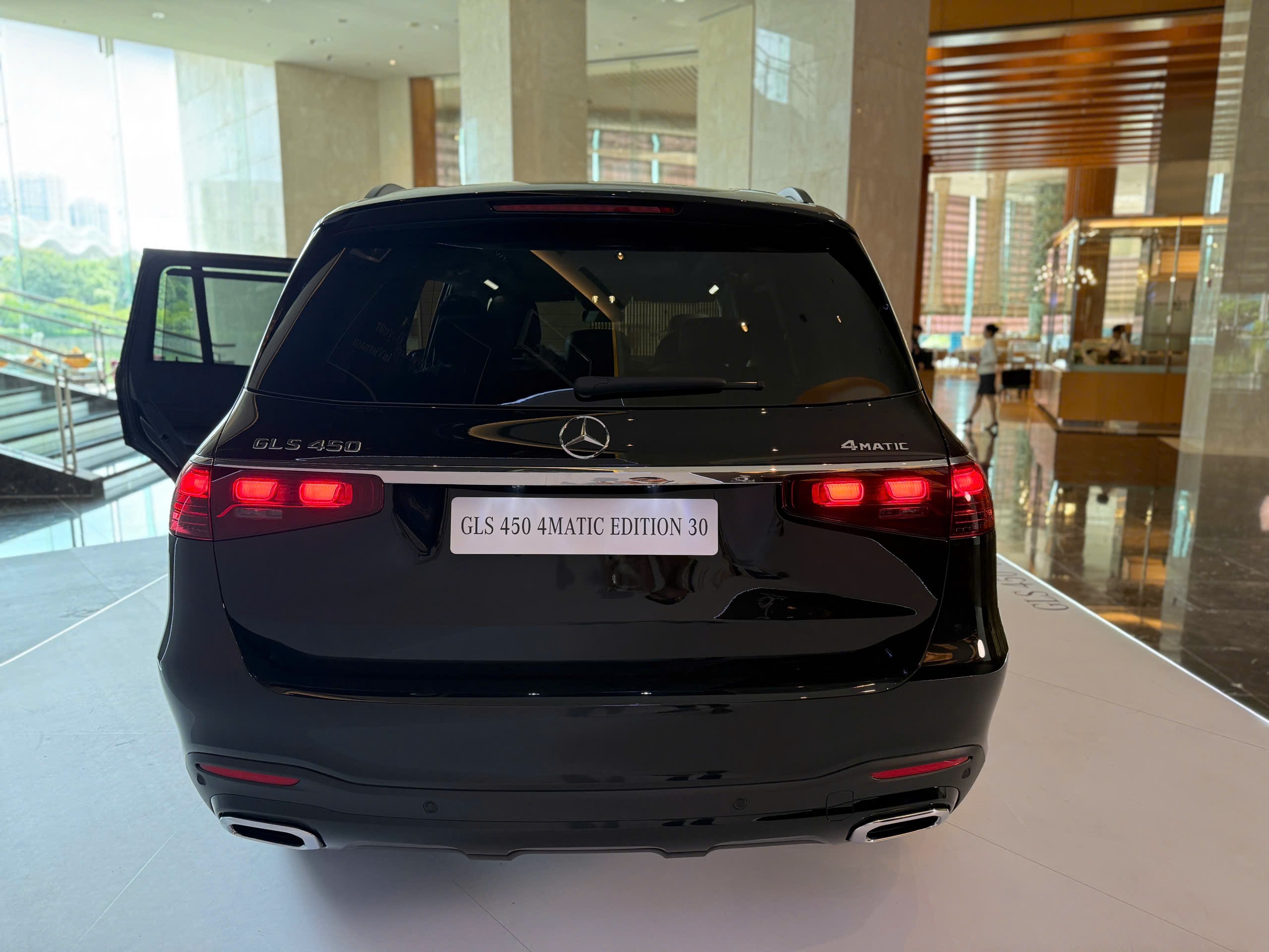 Chi tiết Mercedes-Benz GLS bản kỷ niệm 30 năm, giá 6 tỷ đồng - 5