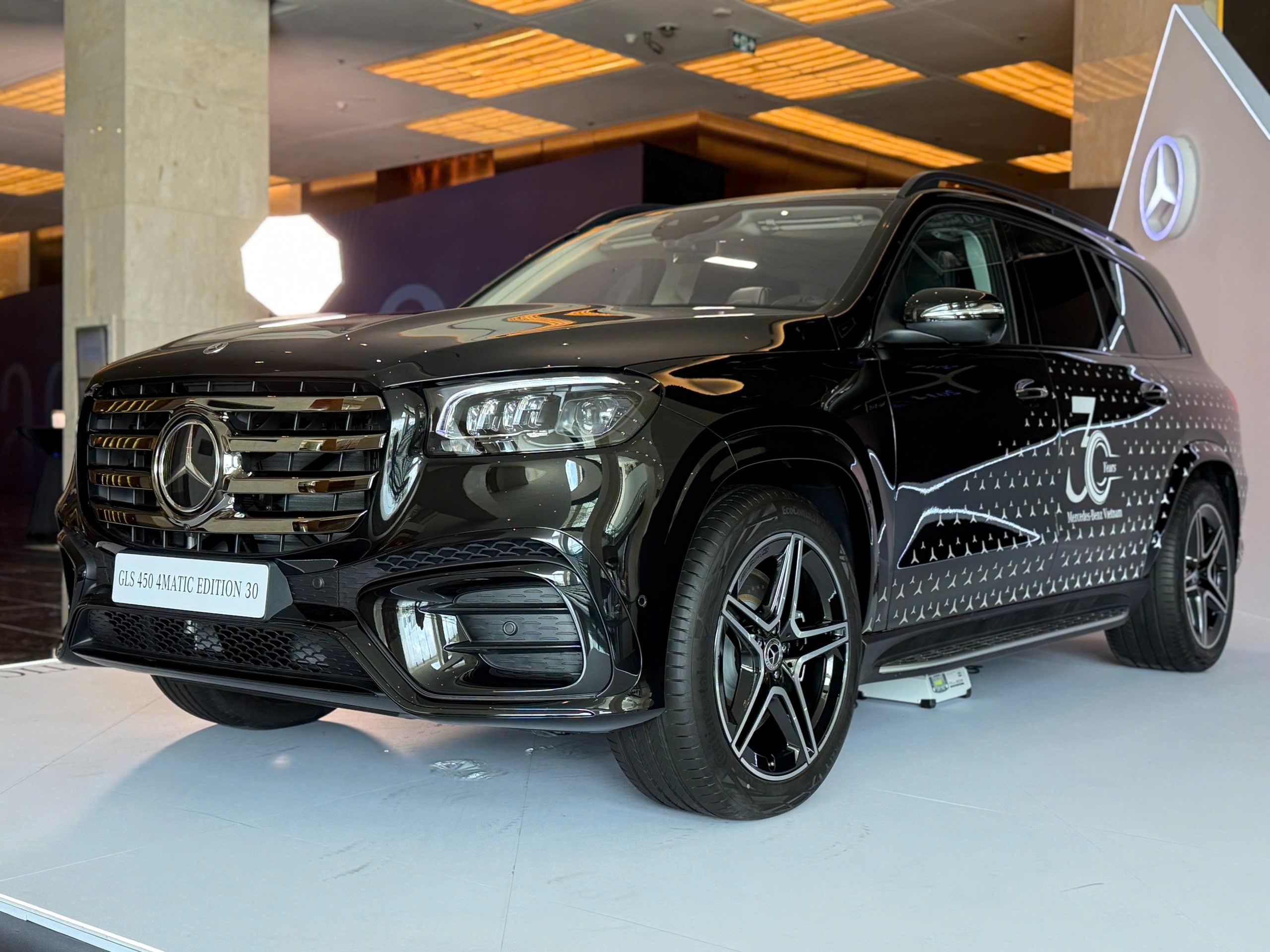 Chi tiết Mercedes-Benz GLS bản kỷ niệm 30 năm, giá 6 tỷ đồng - 2