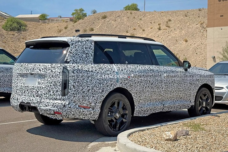 Kia Telluride 2027 chạy thử cùng lớp ngụy trang