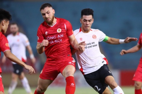 Video bóng đá Công an Hà Nội - Công an TP HCM: Thẻ đỏ & bàn thắng bất ngờ (V-League)