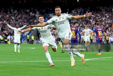 Real Madrid hạ Barcelona: Mbappe sánh ngang Ronaldo, Bellingham phá kỷ lục