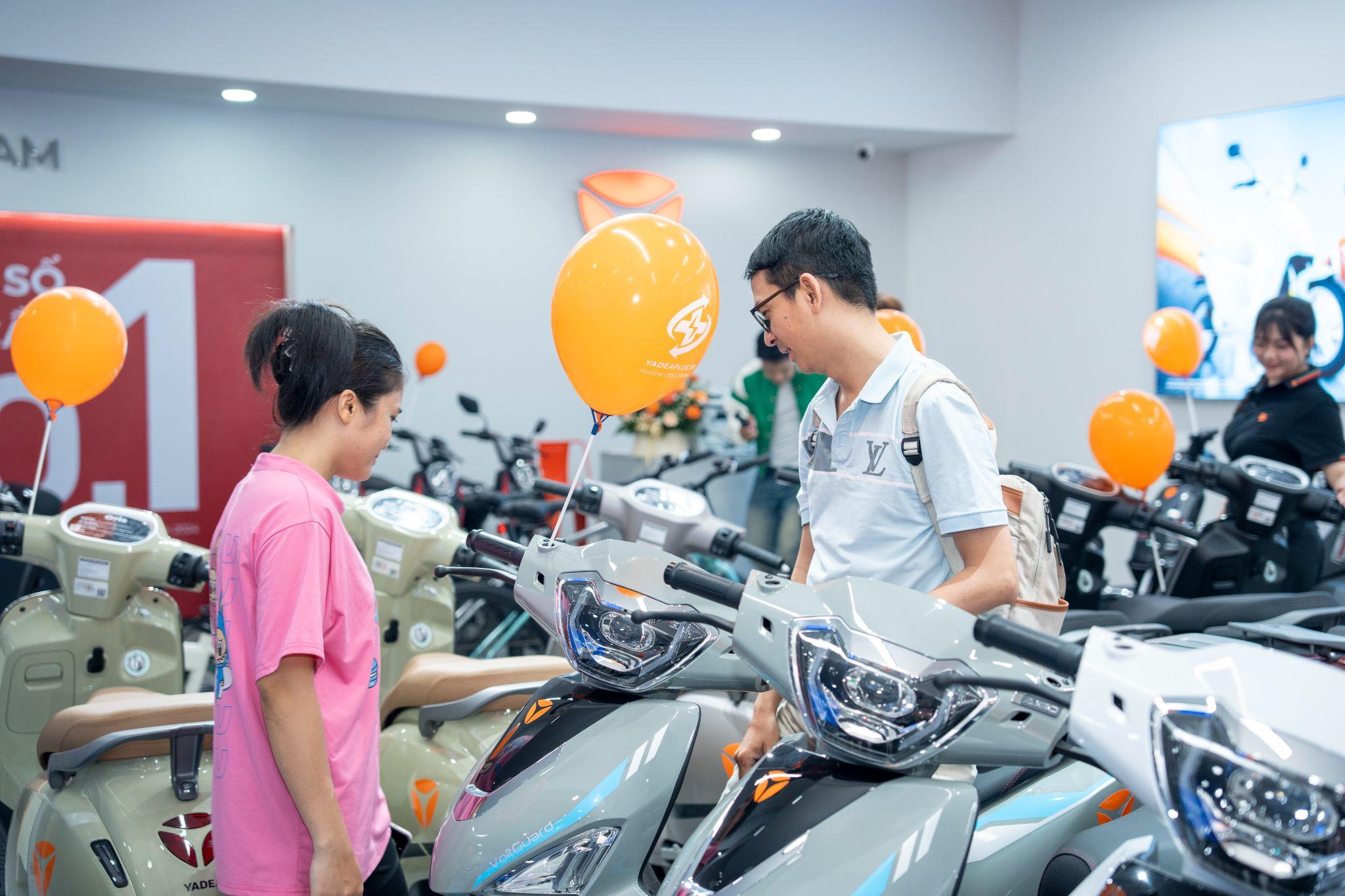Xe điện Yadea khai trương cửa hàng Yadea Plus tại khu vực Bình Chánh, TP. HCM - 5