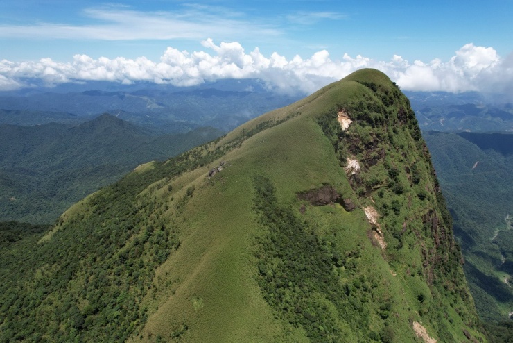 Đỉnh Voi Mẹp và Pa Thiên huyền ảo trong sương - 6