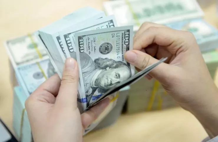 Giá đôla Mỹ tiếp tục tăng trên thị trường tự do, nới rộng khoảng cách so với giá niêm yết tại ngân hàng thương mại. Ảnh minh họa