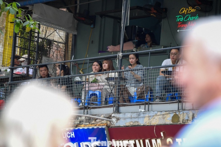 Hà Nội những ngày đẹp nhất năm: 'Mình cứ thấy như đang ở trong một bộ phim' - 5