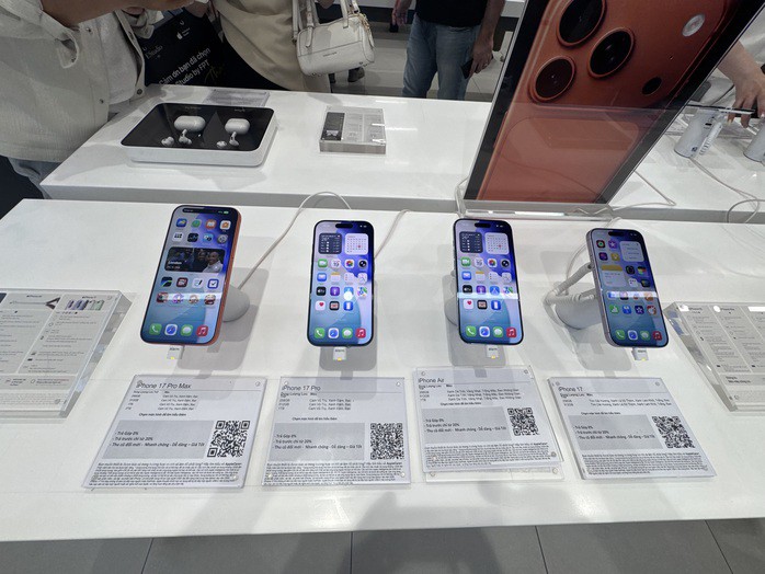 Giá iPhone 17 series giảm từ 1 - 2 triệu đồng, tùy bản