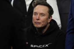 Elon Musk và “hiệu ứng chính trị” khiến Tesla tụt doanh số hơn một triệu xe điện tại Mỹ