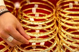 Sau cơn sốt, giá vàng giảm tới 12 triệu đồng/lượng: Có còn xuống thêm?