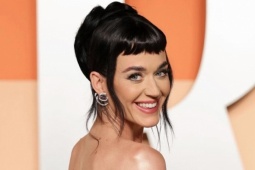 Gu mặc táo bạo của Katy Perry