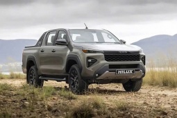 Toyota Hilux thế hệ mới chốt lịch ra mắt, có phiên bản thuần điện