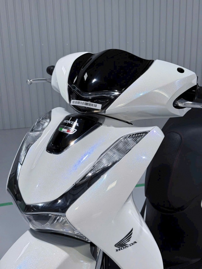 Honda SH 2026 về đại lý: Có màu trắng ngọc trai, giá dễ mua - 6