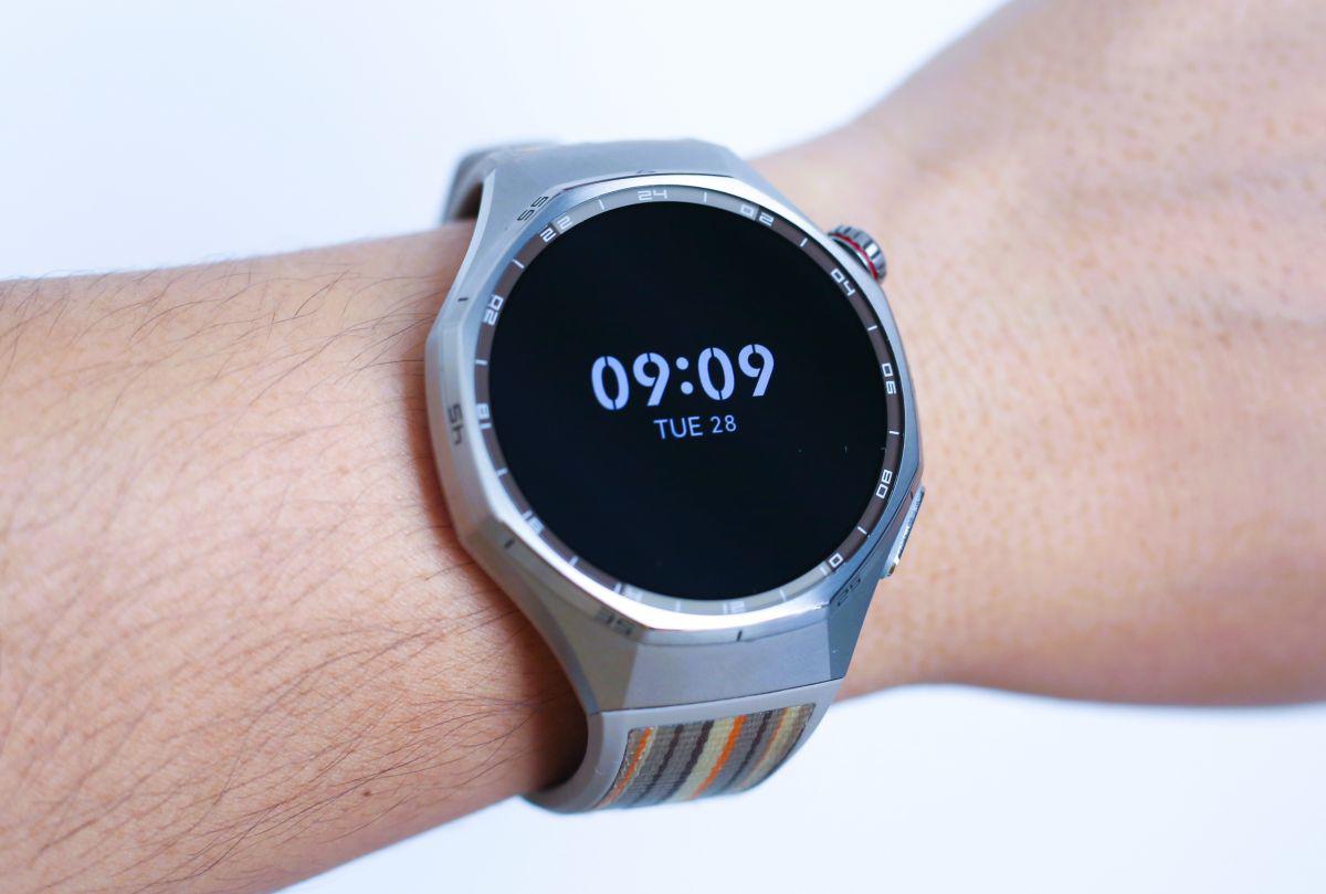 Màn hình Always On đơn giản, dễ nhìn.