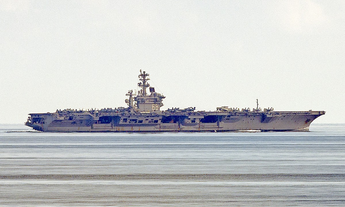 Tàu sân bay hạt nhân USS Nimitz của hải quân Mỹ. Ảnh: VCG.