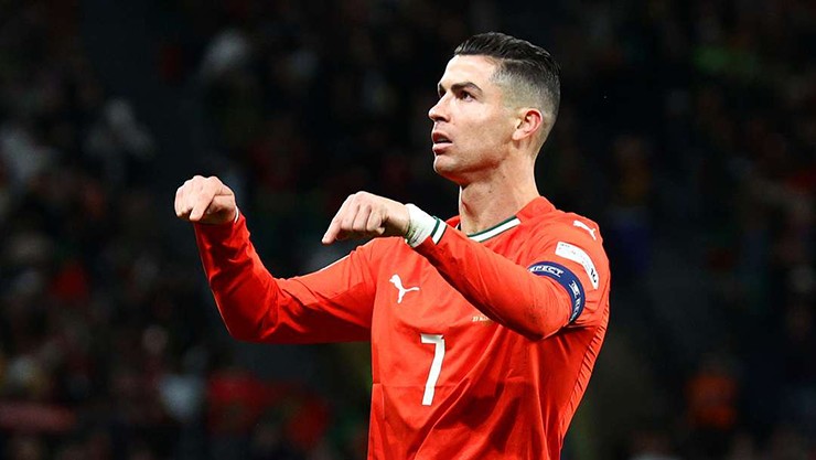 Cristiano Ronaldo vẫn duy trì phong độ đỉnh cao ở tuổi 40