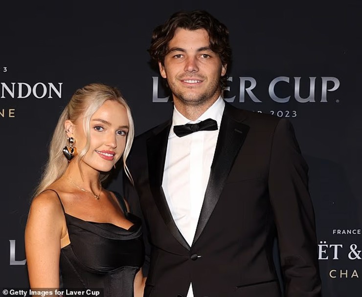 Fritz và bạn gái chụp ảnh tại Laver Cup 2023