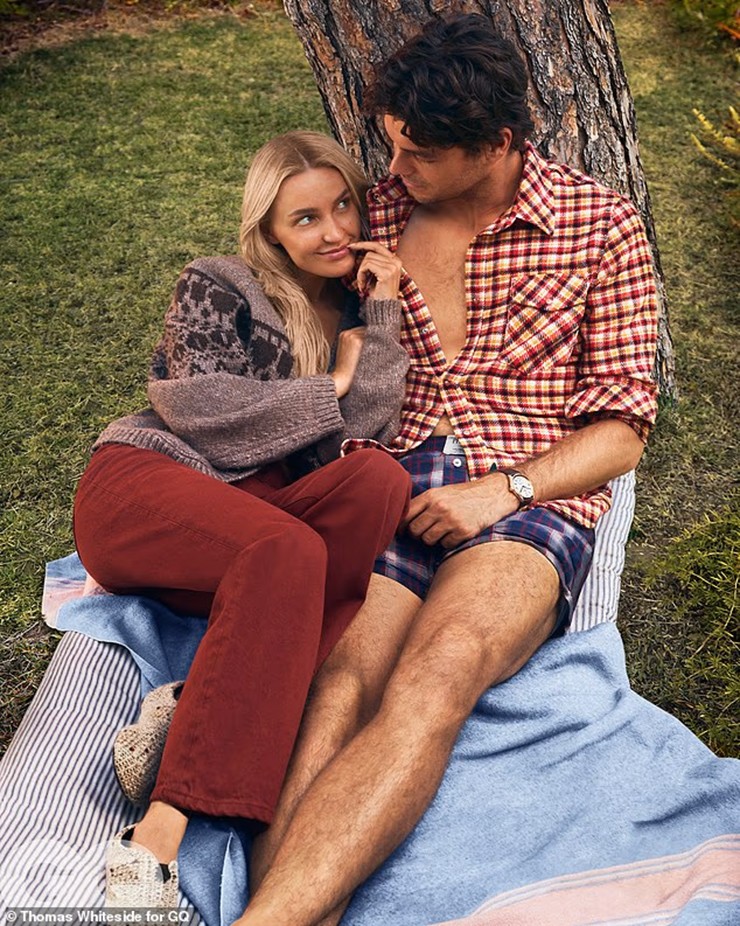 Taylor Fritz và Morgan Riddle tạo dáng khi tham gia buổi chụp hình cho tạp chí GQ