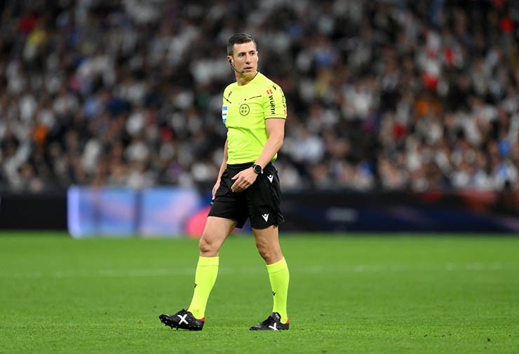Trọng tài Grado bị Real Madrid TV chỉ trích