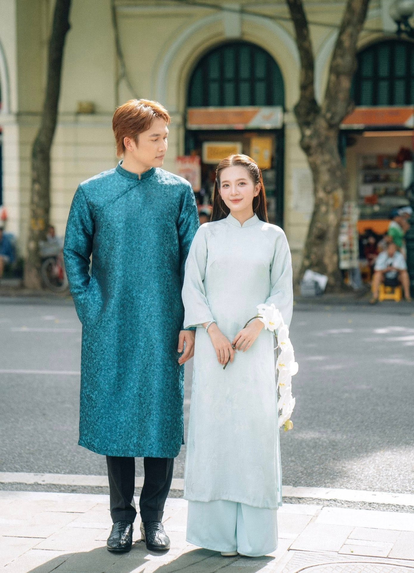 Đình Tú và Ngọc Huyền chuẩn bị làm đám cưới.