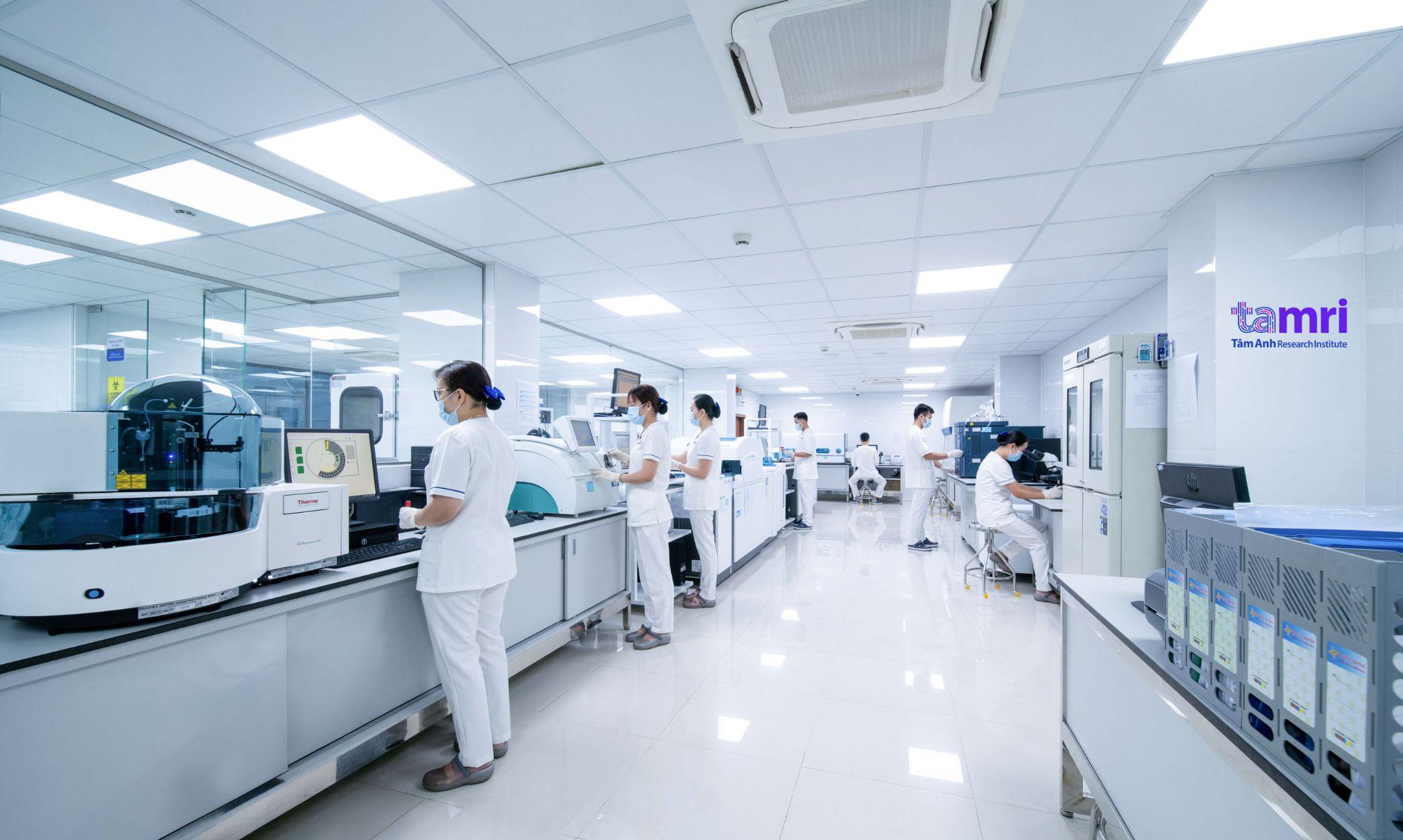 Trung tâm Xét nghiệm, Giải phẫu bệnh - Tế bào, Hệ thống BVĐK Tâm Anh là đơn vị đầu tiên tại Việt Nam đạt đồng thời hai chứng nhận trong lĩnh vực xét nghiệm và giải phẫu bệnh: ISO 15189:2012 và CAP, giúp kết quả xét nghiệm được công nhận quốc tế, thuận lợi cho hội chẩn đa quốc gia và cá thể hóa điều trị