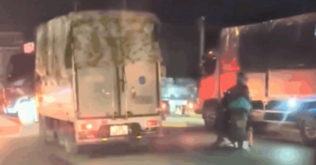 Clip xe bồn phát nổ ở Hưng Yên rồi bốc cháy dữ ...