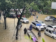 Chuyên gia lý giải vì sao miền Trung đặc biệt mưa lớn, nhiều nơi chìm trong biển nước