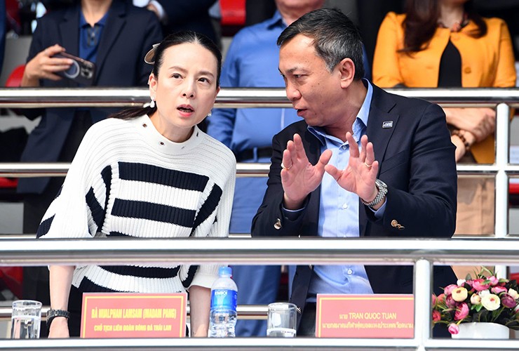 Madam Pang nhận trách nhiệm về sơ xuất đã xảy ra trong lễ bốc thăm giải futsal U19 Đông Nam Á 2025.