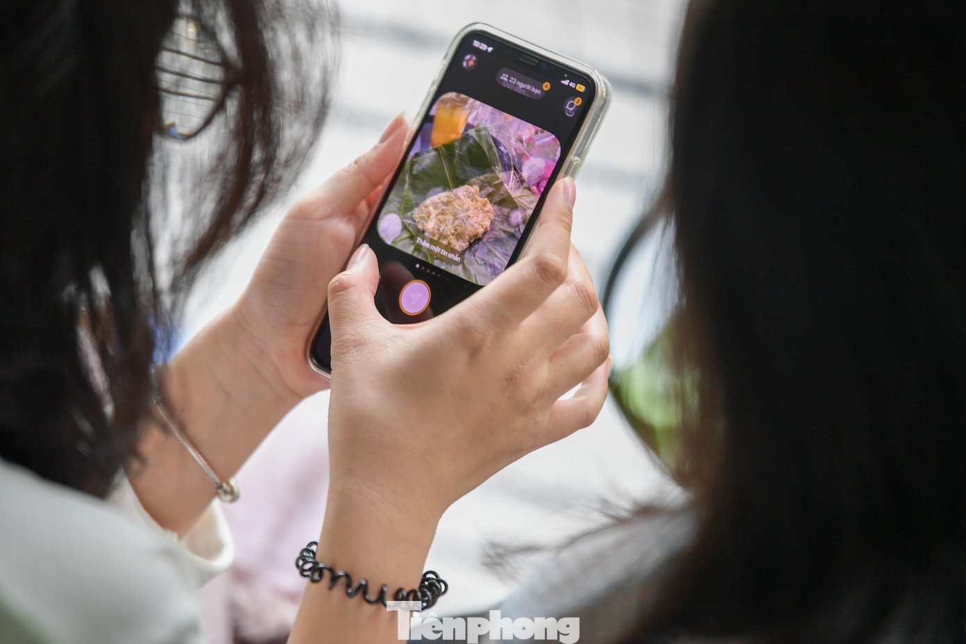 Hà Nội những ngày đẹp nhất năm: 'Mình cứ thấy như đang ở trong một bộ phim' - 11