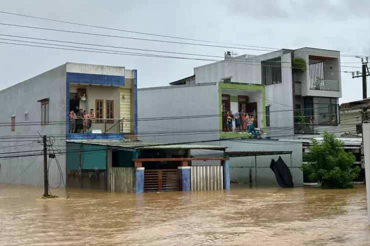 Vùng rốn lũ xã Đại Lộc ngập sâu gần 2 mét. Ảnh: THANH NHẬT