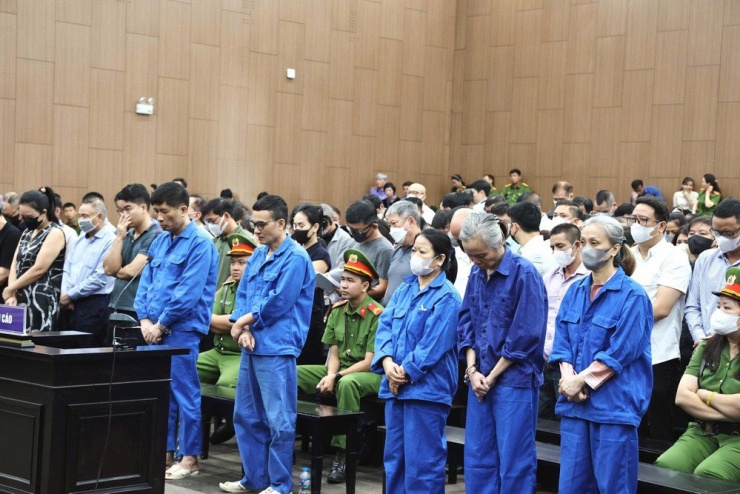 Các bị cáo tại phiên tòa. Ảnh: Hoàng Huy