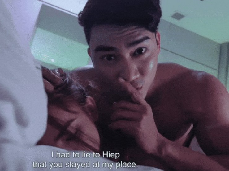 Bộ phim Việt ngập cảnh nóng, đạo diễn đáp trả