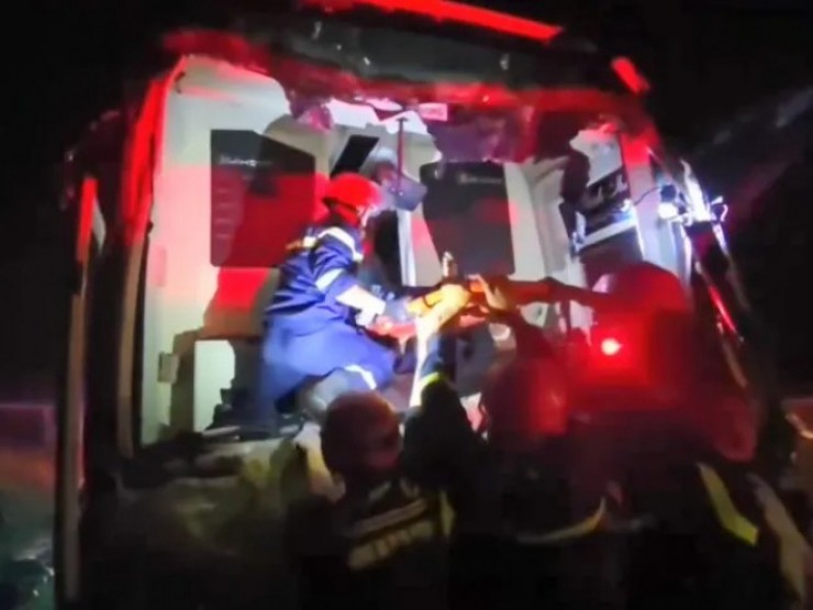 Xuyên đêm cứu người trên xe khách gặp nạn tại cao tốc Đà Nẵng – Quảng Ngãi