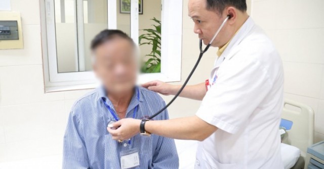 Người đàn ông mắc ung thư phổi vì thói quen khó bỏ suốt mấy chục năm