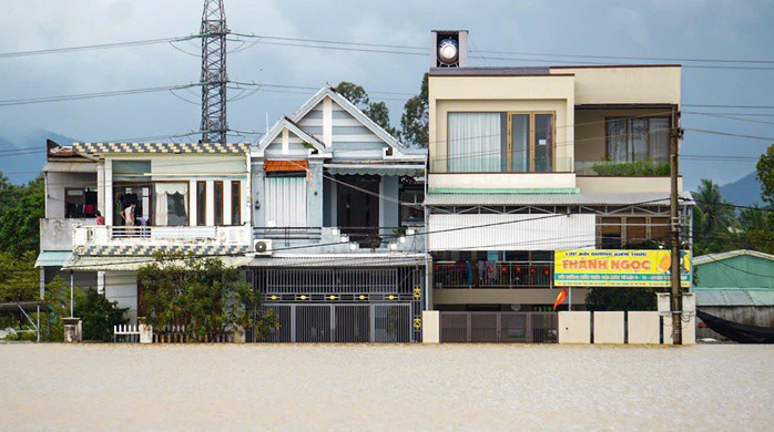 Đến sáng 29-10, còn hơn 66.000 ngôi nhà ở Đà Nẵng ngập trong nước lũ