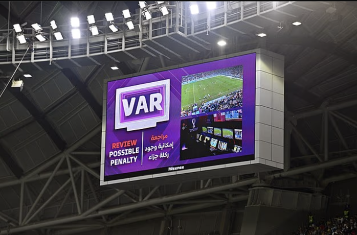 "Cuộc cách mạng thứ năm" của VAR sắp diễn ra với bóng đá thế giới