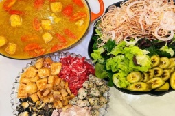 Ẩm thực - Lẩu ốc ngon hơn ngoài hàng nhờ công thức &quot;thần thánh&quot;