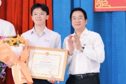 Á quân Đường lên đỉnh Olympia được vinh danh tại Khánh Hòa