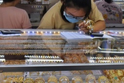 Giá vàng hôm nay, 29-10: Sụt giảm rất mạnh