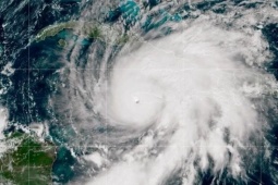 Bão Melissa mạnh nhất thế giới trong năm gây thiệt hại 'thế kỷ' ở Jamaica, chuẩn bị quét qua Cuba