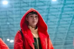 Sắc vóc của nữ kình ngư 24 tuổi đang gây bão khắp cõi mạng