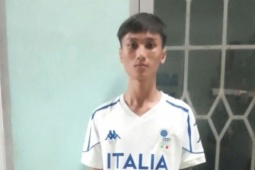 Tạm giữ 1 thanh niên chém cha của người yêu cũ