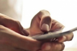 Chồng phải bồi thường vì lưu tên vợ trong danh bạ bằng biệt danh "nhạy cảm"