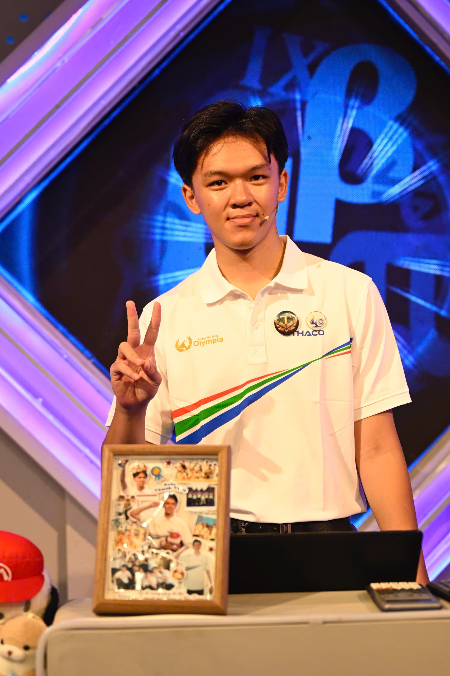 Đoàn Thanh Tùng trong trận chung kết Đường lên đỉnh Olympia 2005.