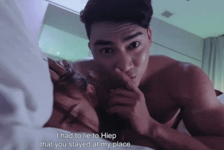 Bộ phim Việt ngập cảnh nóng, đạo diễn đáp trả