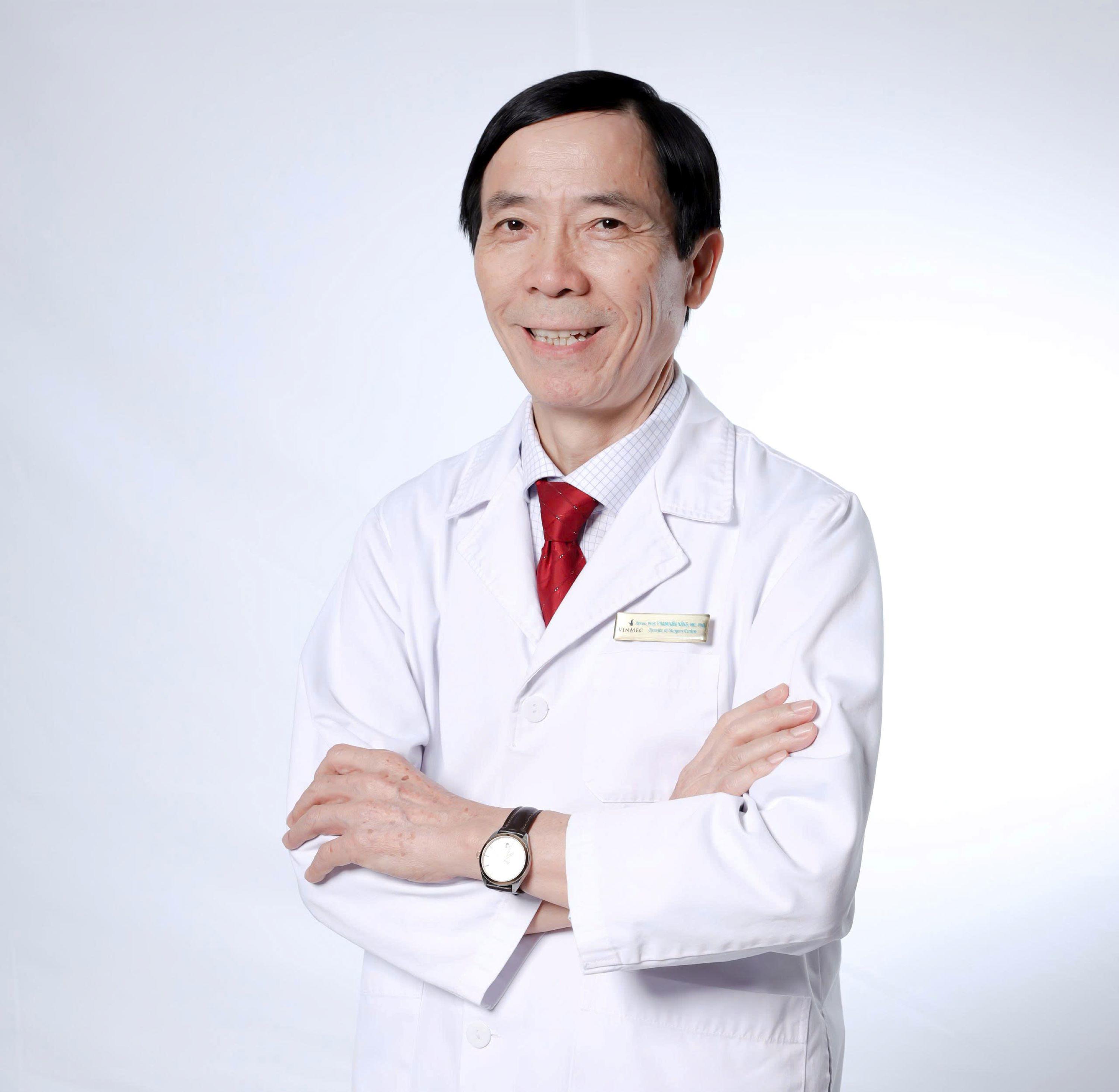  Chân dung vị bác sĩ mang khát vọng giúp người dân miền Tây được điều trị ngay tại quê nhà