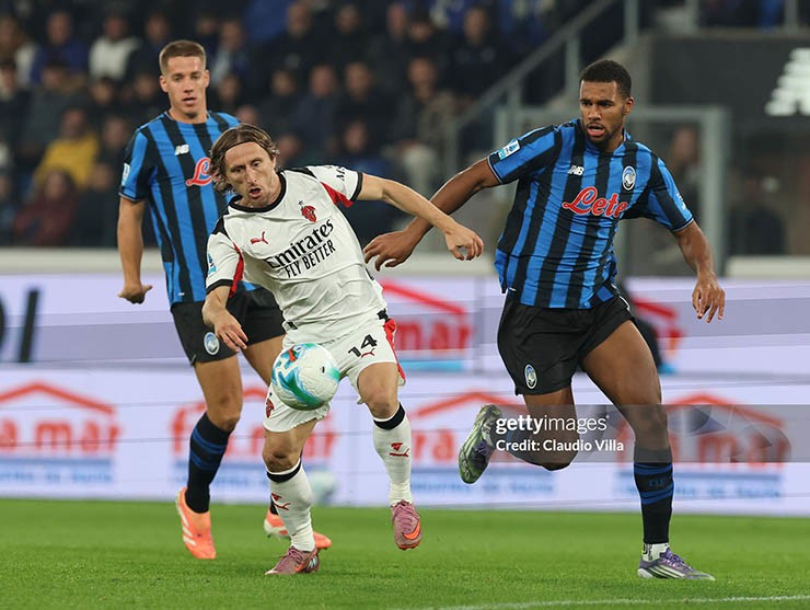 Video bóng đá Atalanta - AC Milan: Lão tướng Modric nỗ lực, hiệp 1 tưng bừng (Serie A) - 2
