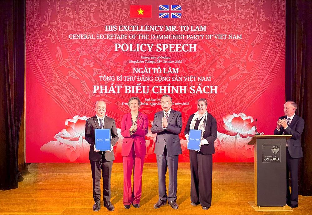 Viện Nghiên cứu Tâm Anh, Hệ thống Bệnh viện Đa khoa Tâm Anh, Đại học Oxford cùng ký Hợp tác triển khai trao đổi đào tạo, nghiên cứu và đổi mới y tế, trước sự chứng kiến của Tổng Bí thư Tô Lâm và GS Irene Tracey - Phó hiệu trưởng Đại học Oxford, vào ngày 28-10 tại Vương quốc Anh