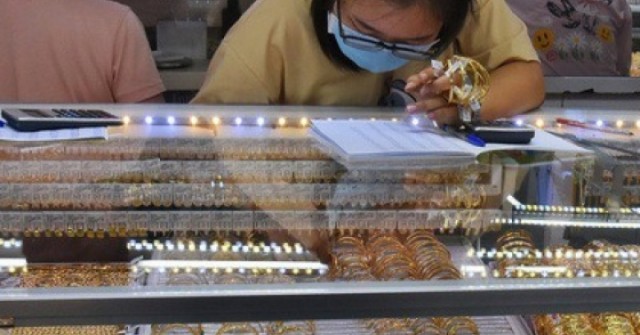 Giá vàng hôm nay, 29-10: Sụt giảm rất mạnh