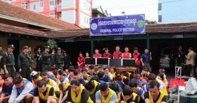 Công an Việt Nam đột kích "ổ" lừa đảo ở Campuch...