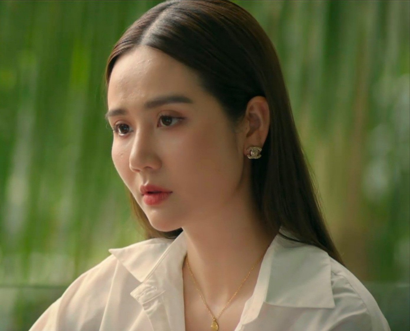 Chí Nhân và Huyền Lizzie đóng vai vợ chồng trong Cách em một milimet .