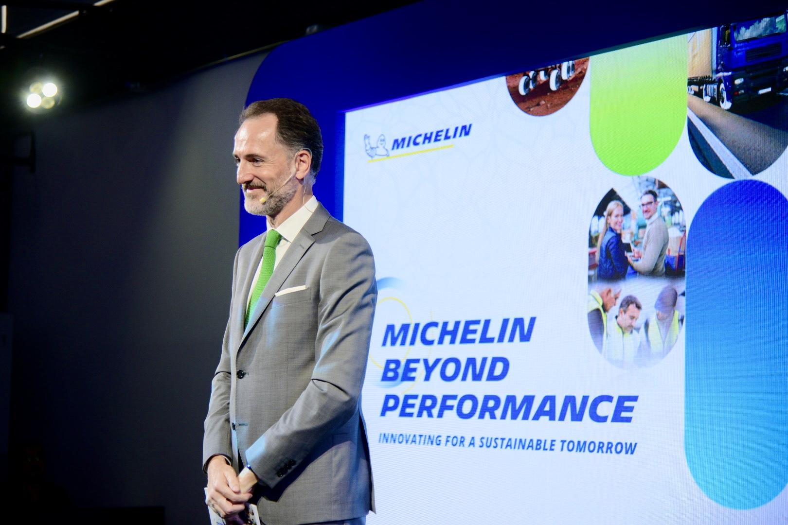 Ông Manuel Fafian, Chủ tịch kiêm Giám đốc điều hành Michelin khu vực Châu Á - Thái Bình Dương tự hào chia sẻ về hành trình đổi mới sáng tạo của Michelin.